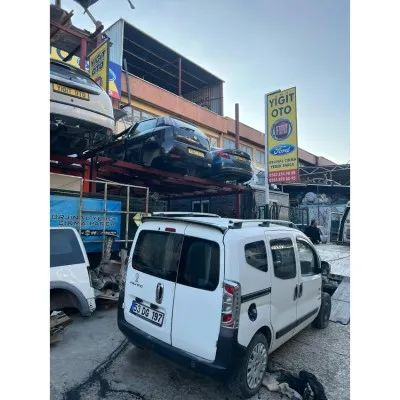 Fiat Fiorino Bagaj Kapağı