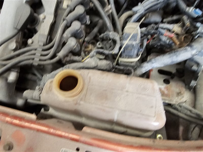 Fiat palio çıkma motor su bidonu