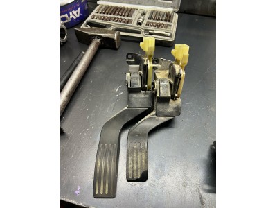 FORD CONNECT GAZ PEDALI 75*90 PS