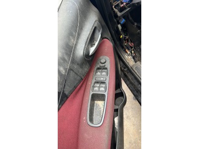 Punto Cam Açma düğmesi - 4 cam otomatik